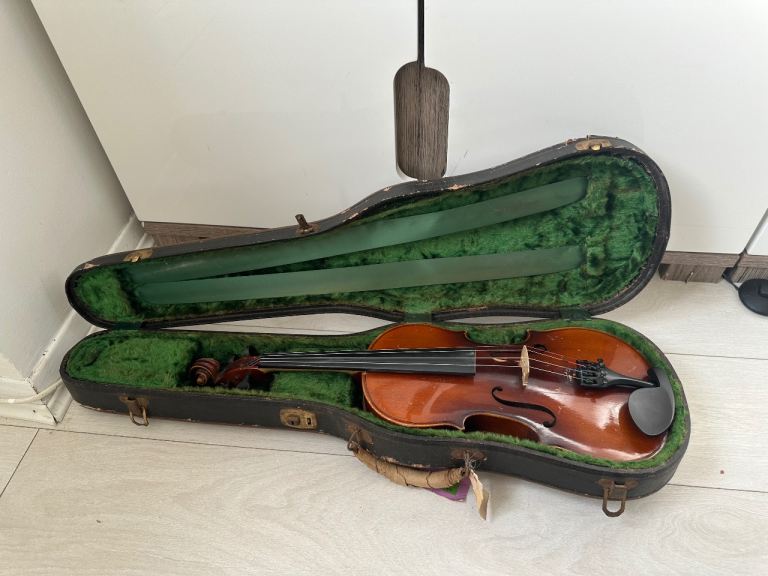 Vintage violin