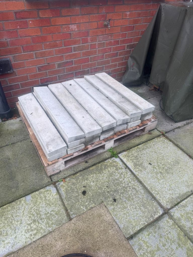 Round Kerb Edging Stones