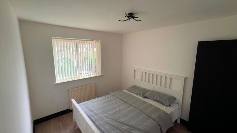 Manchester central salford quays fully renovated house 