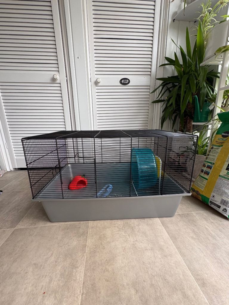 Hamster cage