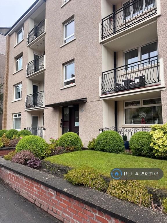 2 bedroom flat in Alexandra Parade, Glasgow, G31 (2 bed) (#2929173)
