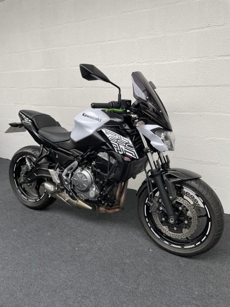 KAWASAKI Z650 - 2019 - 7500 MILES 