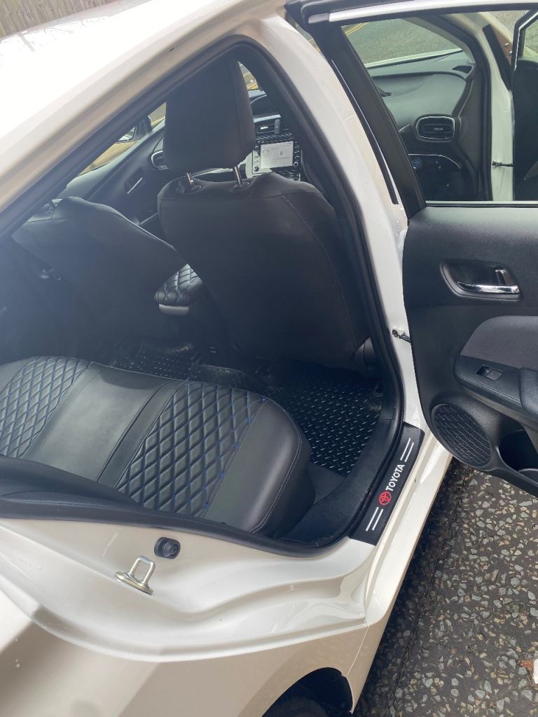 Toyota, PRIUS, Hatchback, 2022 (72), Other, 1798 (cc), 5 doors