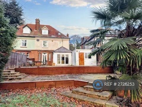 1 bedroom in Tonbridge Road, Maidstone, ME16 (#2726253)