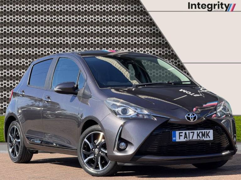 2017 Toyota Yaris 1.5 VVT-i Design 5dr HATCHBACK PETROL Manual
