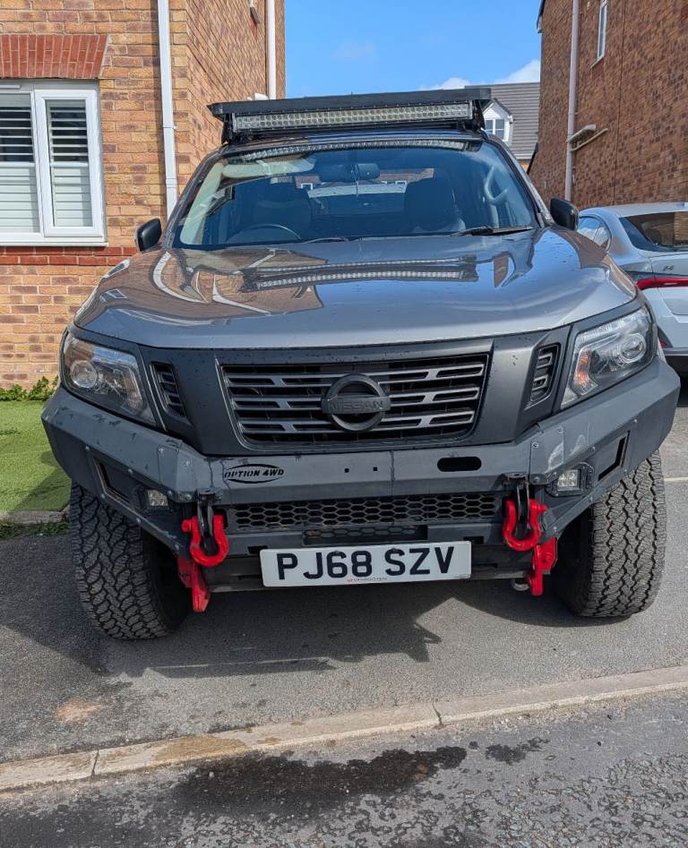 Nissan Navara N-Guard 68 Plate