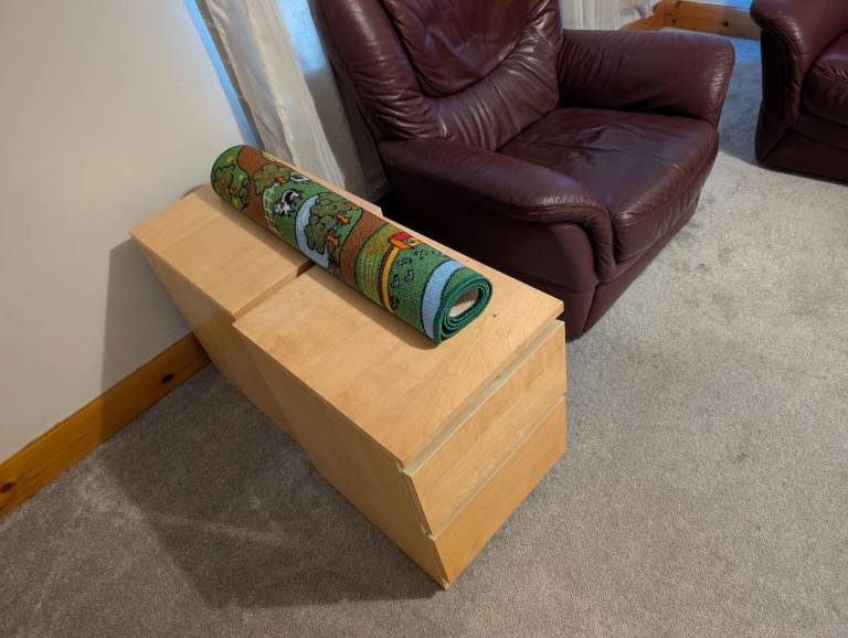 2-Seat Sofa & Armchair