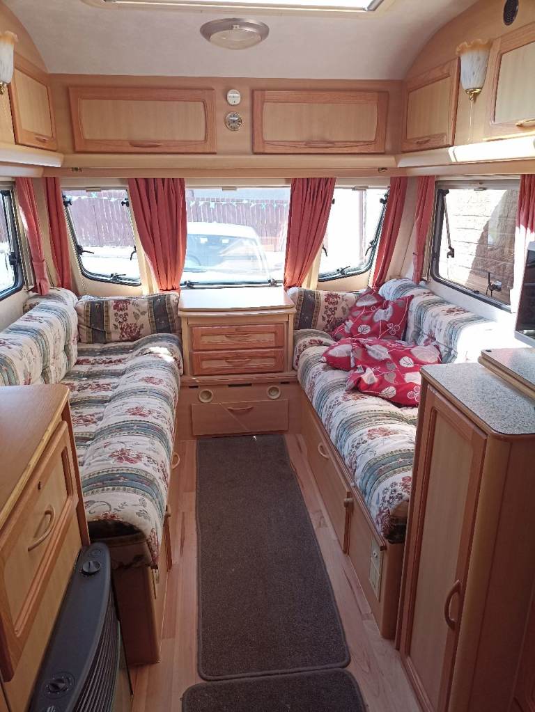 Coachman Amara 450/2, caravan with mover and other accessories.