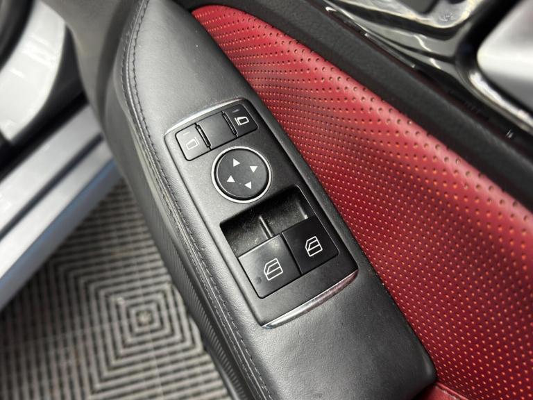 2012 Mercedes-Benz SLK SLK 250 CDI BlueEFFICIENCY AMG Sport 2dr Tip Auto CONVERTIBLE DIESEL Autom...