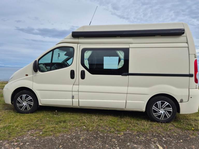 Vauxhall, VIVARO 2900 CDTI LWB, 2007, 1995 (cc)