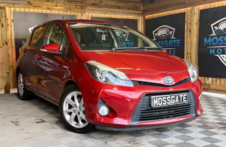 2012 Toyota Yaris 1.5 VVT-h T Spirit CVT Euro 5 5dr HATCHBACK Petrol/Electric Hybrid Automatic