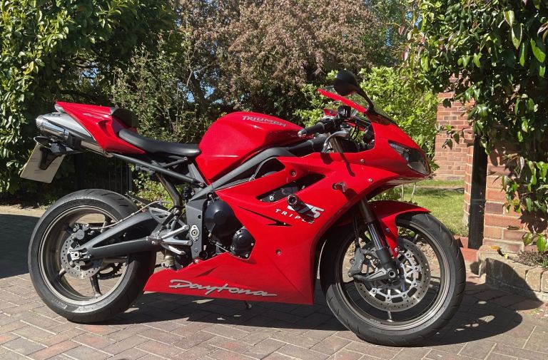 Triumph, DAYTONA, 2009, 675 (cc)