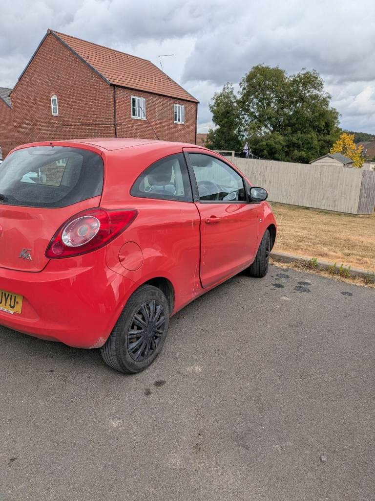 Ford, KA, 2013, LOW MILEAGE 