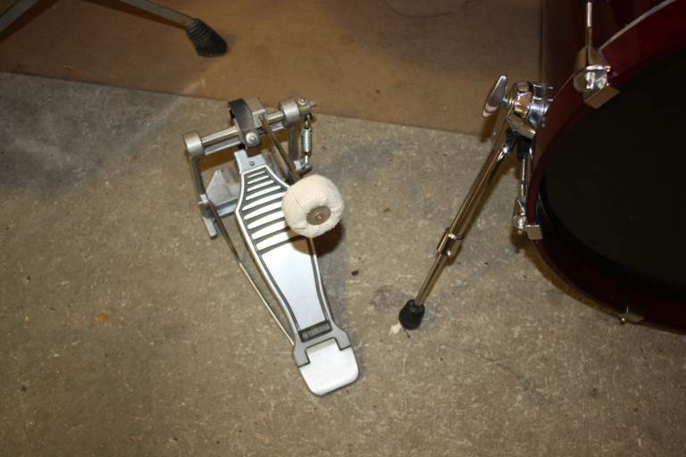 Yamaha Stage Custom Advantage Nouveau Cranberry Red Full Drum Kit 22in Bass + Hardware ~ £550 ono