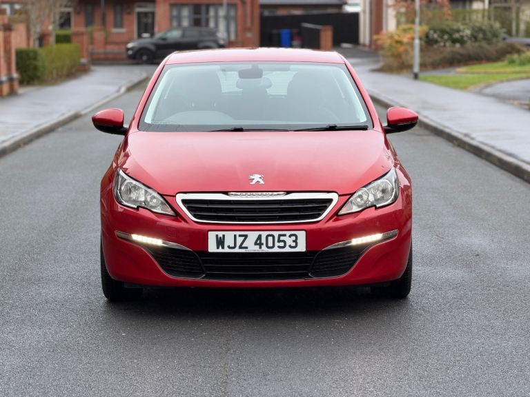 2014 Peugeot 308 Active Blue Hdi · Hatchback 1.6 diesel 
