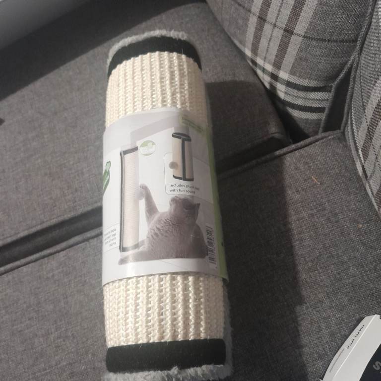 Cat scratching mat