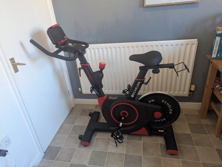 Echelon Connect EX-3 Smart Exercise Bike – Great working condition + extra comfort seat