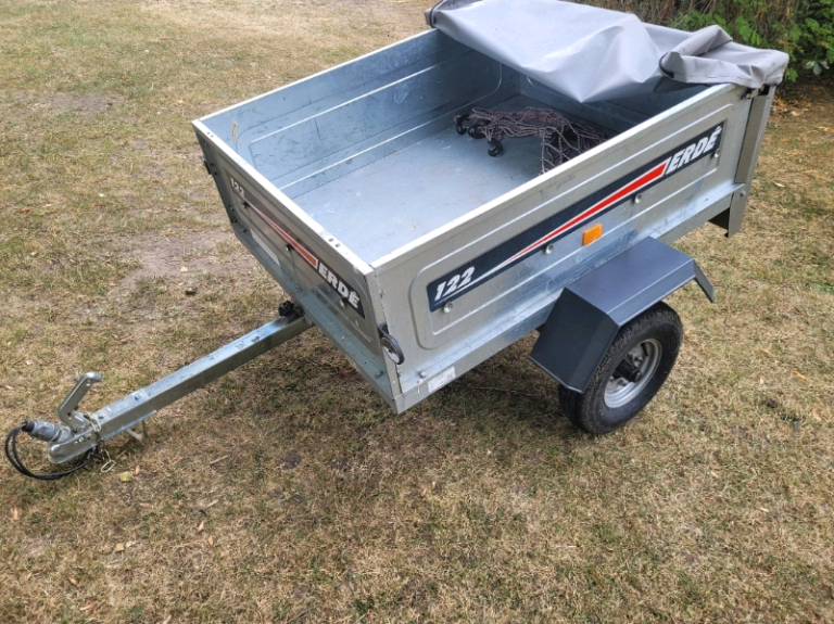 Erde 122 trailer excellent condition 