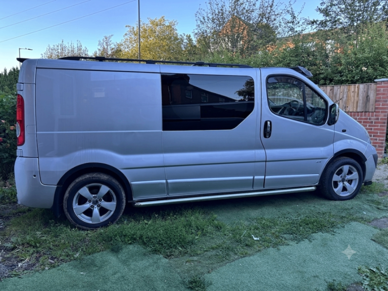 2014 Vauxhall Vivaro Sportive LWB 2.0 CDTi 115 - Ex Painter and Decorators van