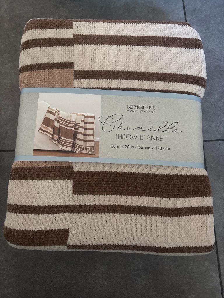 NEW Berkshire Home & Company Chenille Throw Blanket - Brown & Cream Stripes