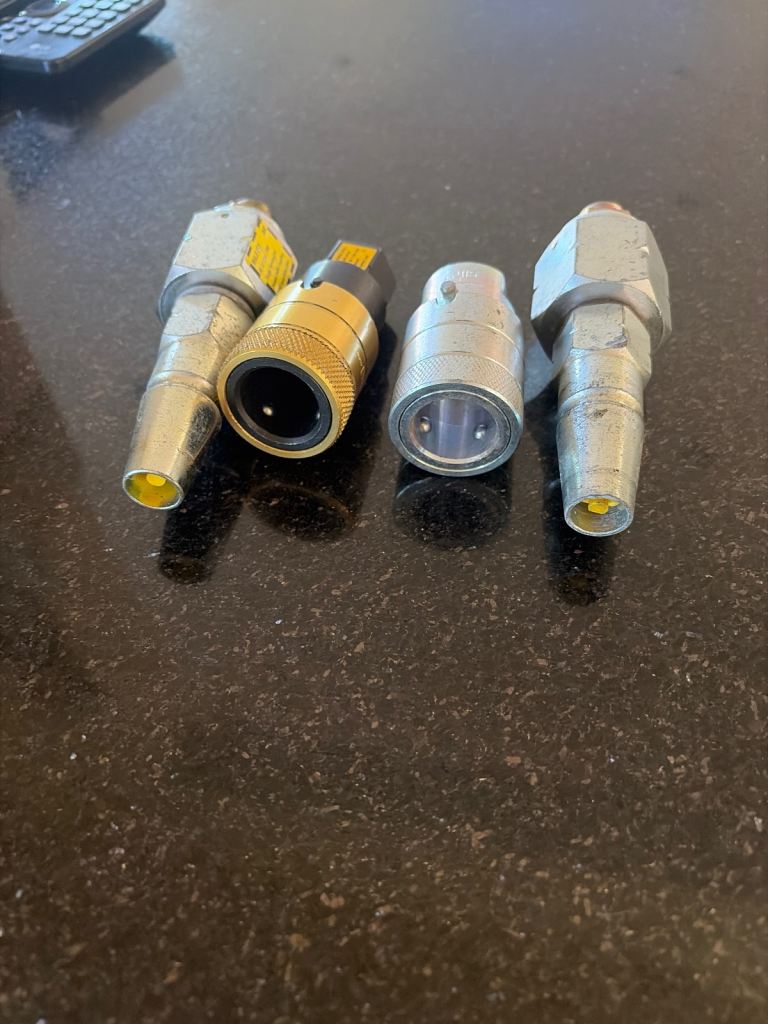 Set of air line connectors 