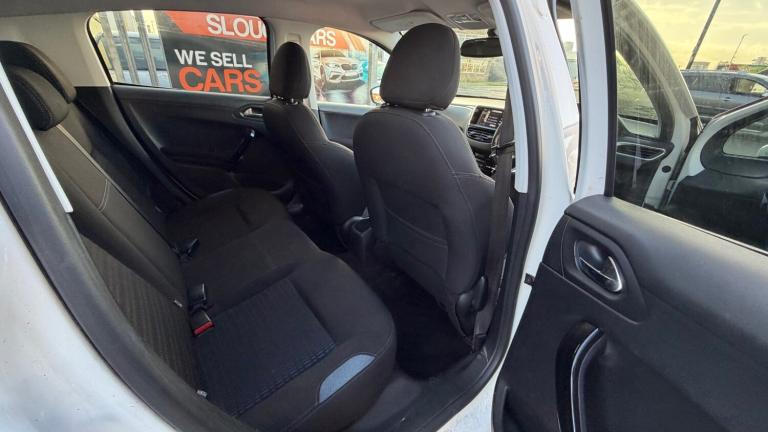 2012 Peugeot 208 1.4 HDi Allure 5dr HATCHBACK Diesel Manual