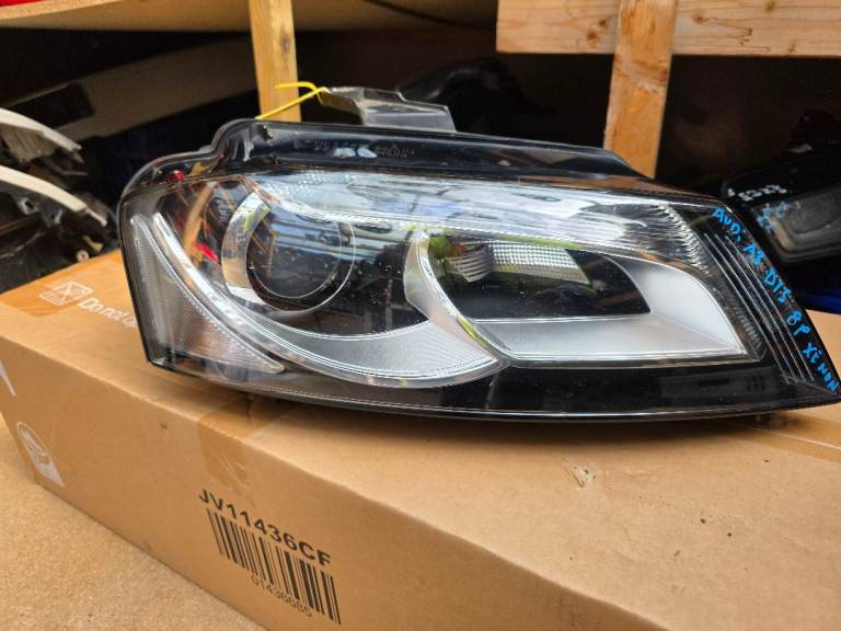 Audi A3 8P Right Driver Side  Bi-Xenon Headlight with LED DRL Breaking Parts