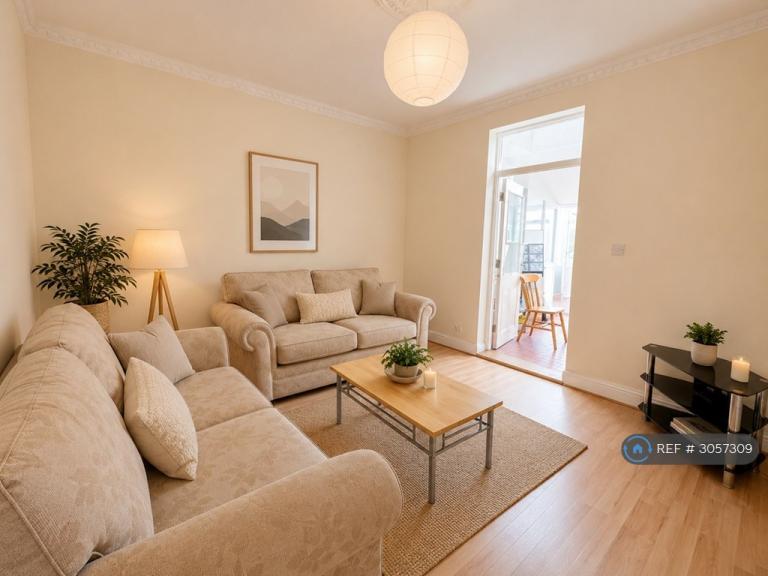 4 bedroom house in Vernon Terrace, Bath, BA2 (4 bed) (#3057309)