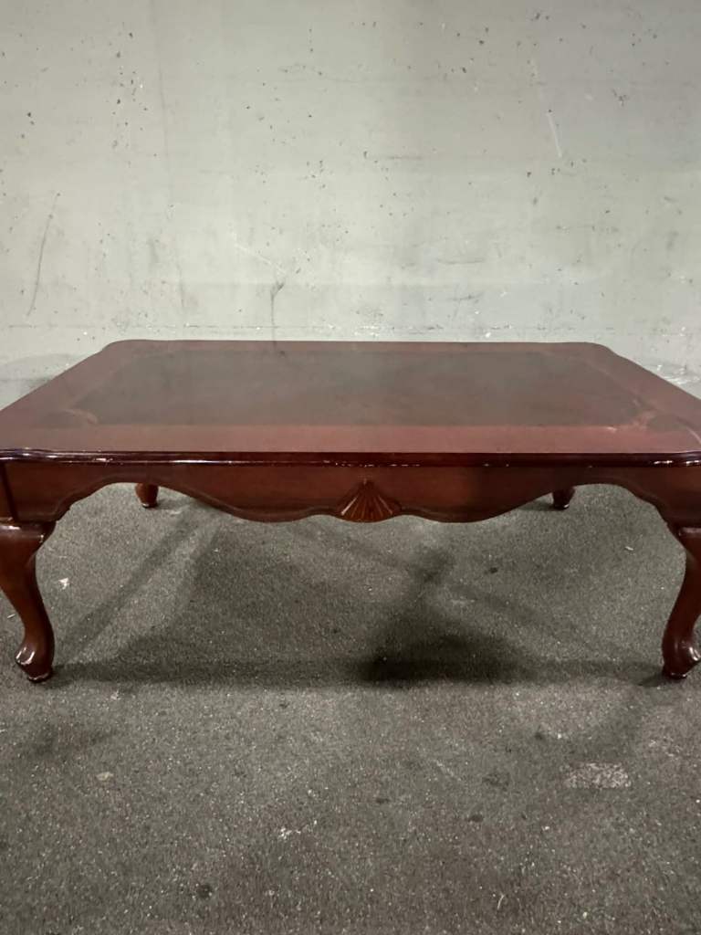 Mahogany Queen Anne Coffee Table