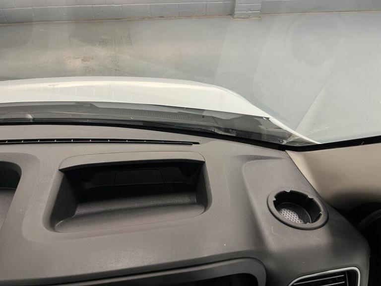 2023 Renault Master LM35dCi 135 Business+ Medium Roof Van PANEL VAN DIESEL Manual