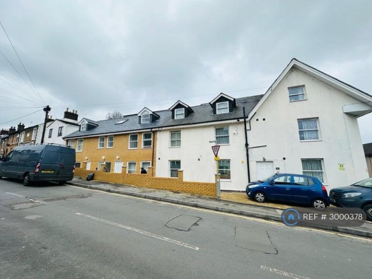 1 bedroom flat in Melville Road, Maidstone, ME15 (1 bed) (#3000378)