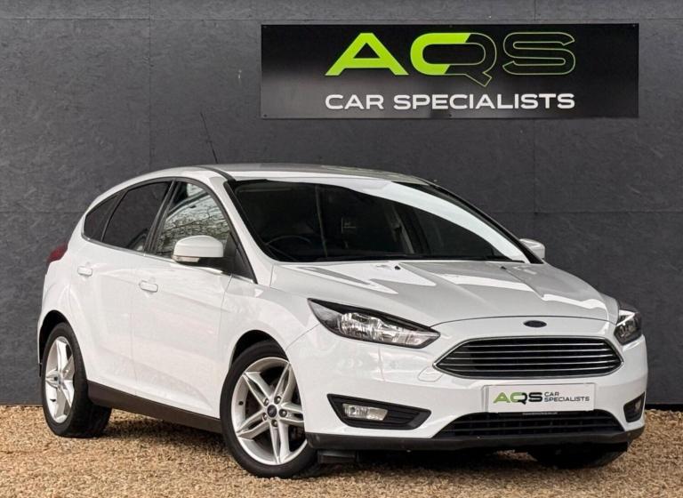 2015 Ford Focus 1.0T EcoBoost Zetec Euro 6 (s/s) 5dr Hatchback Petrol Manual