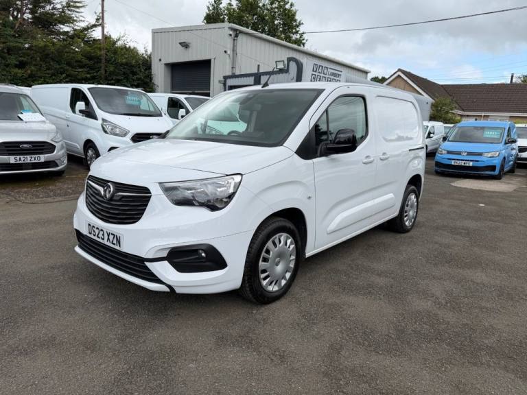 2023 Vauxhall Combo 1.5 Turbo D 2300 Pro Panel Van 5dr Diesel Manual L1 H1 Euro 6 (s/s) (100 ps P...