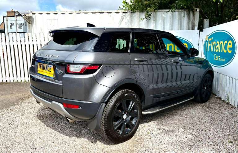 CAN'T GET CREDIT? CALL US! Range Rover Evoque 2.0 Td4 SE Tech AWD, Auto - £249 DEPOSIT, £82 PER WEEK