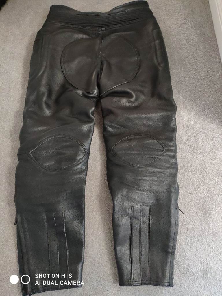 Leather motorcycle trousers 