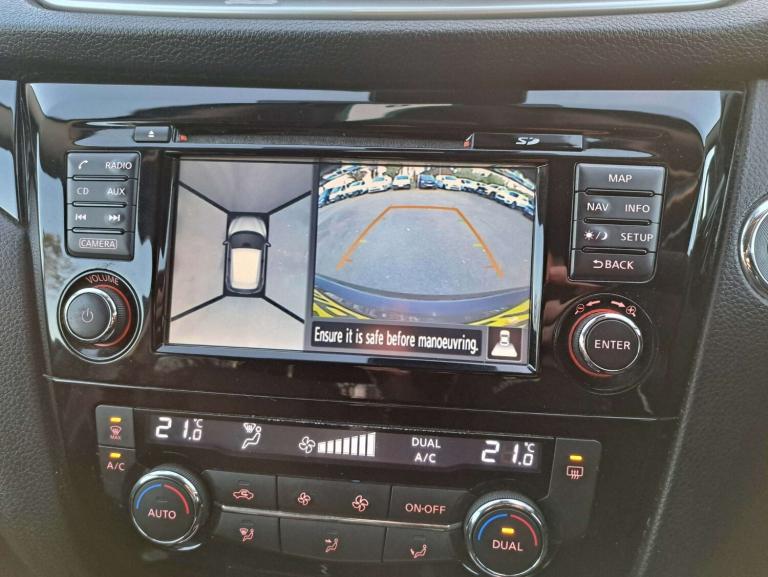 2016 Nissan Qashqai 1.5 dCi N-Connecta 5dr HATCHBACK Diesel Manual