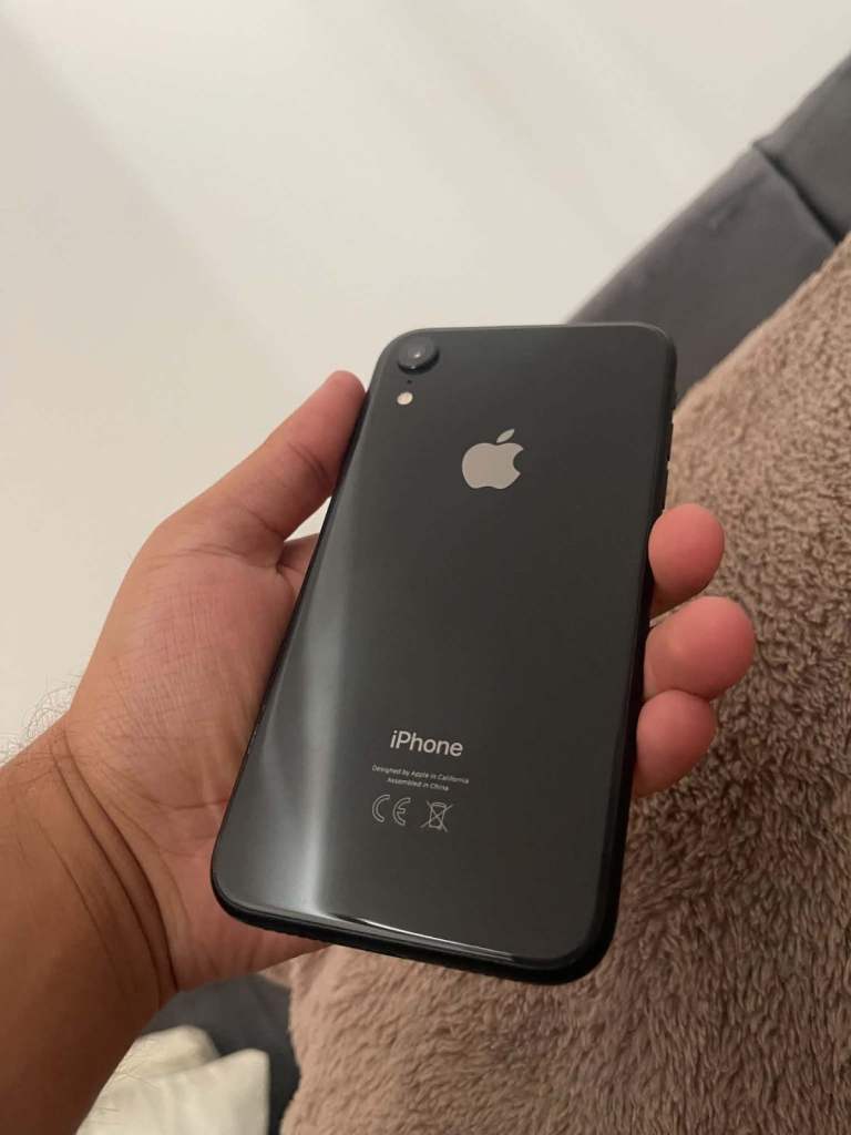 Apple iPhone XR – Black