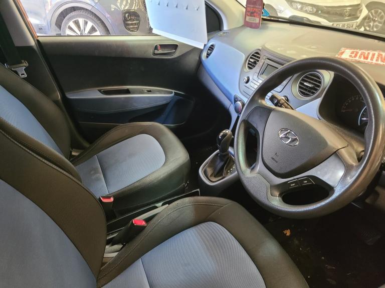 2014 Hyundai i10 1.2 SE Automatic 5-Door Hatchback Petrol Automatic