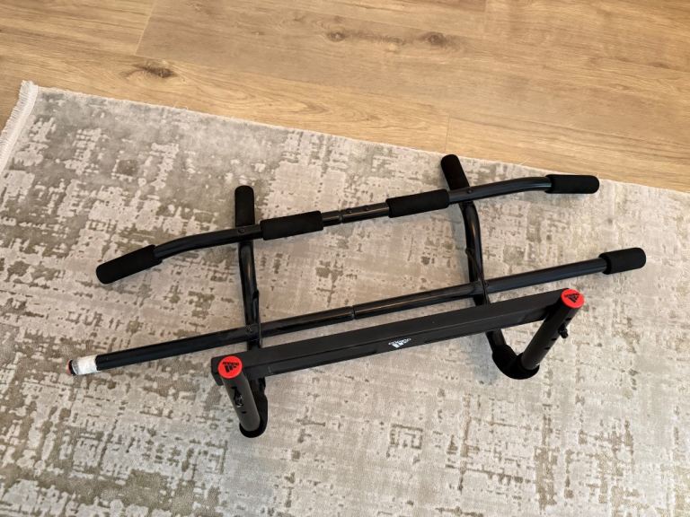 Adidas Door Frame Pull-Up Bar – Black, Good Condition