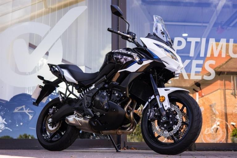 Kawasaki Versys 650 LOW MILES ! STUNNING