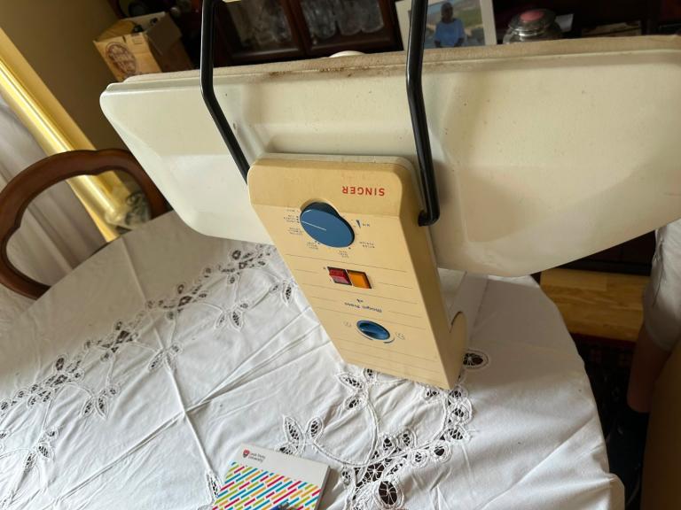 Singer magic press 4