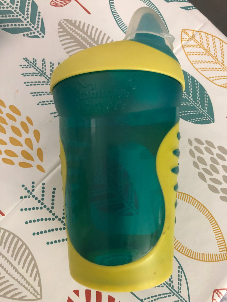 Tommee tippee baby / toddler sipper cup