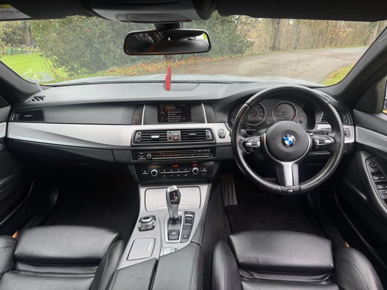 BMW 5 SERIES 2.0 520d M Sport Saloon 2013