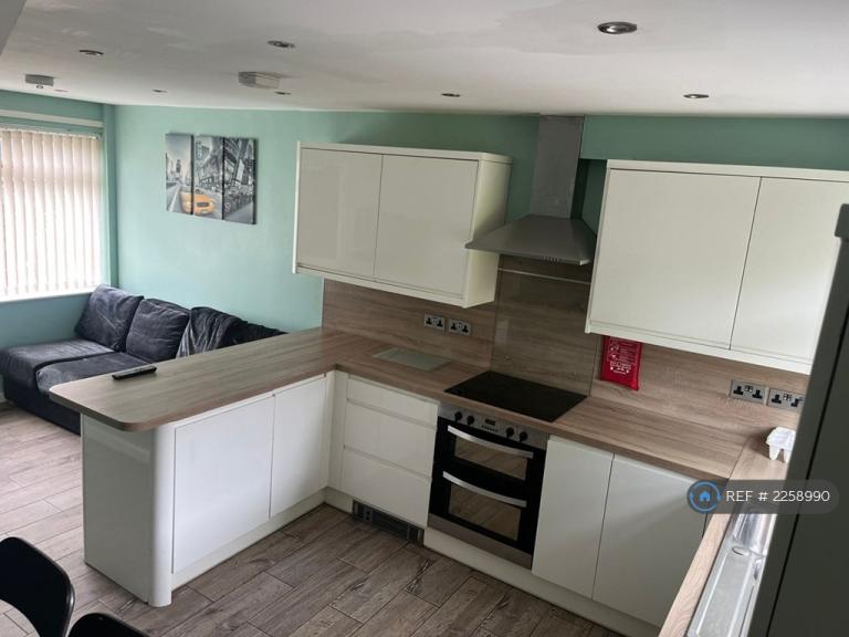 1 bedroom in Leabon Grove, Birmingham, B17 (#2258990)