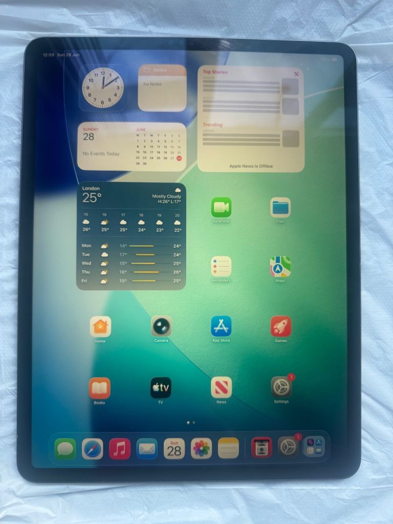 Apple iPad Pro 512GB - Grey, Good Condition