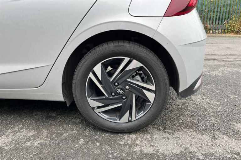 2022 Hyundai i20 1.0 T-GDi MHEV SE Connect Hatchback 5dr Petrol Hybrid DCT Euro 6 (s/s) (100 Hatc...