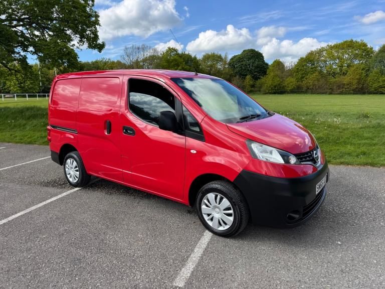Nissan NV200 1.5 DCI Acenta Van EURO 6 WOW JUST 41,000 MILES FSH 2 STUNNING VAN!