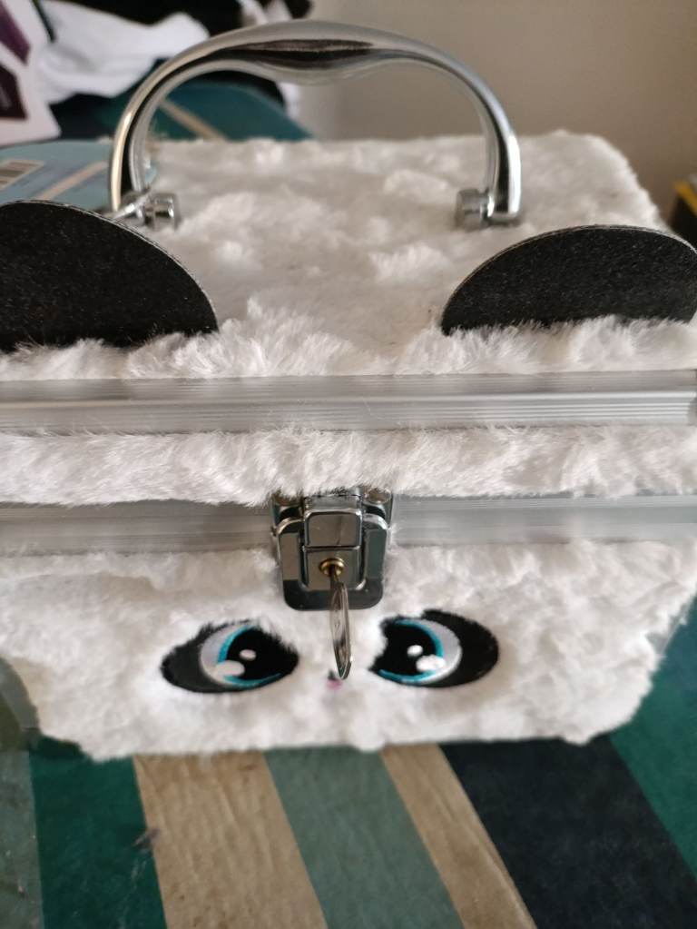 Panda cosmetic case 
