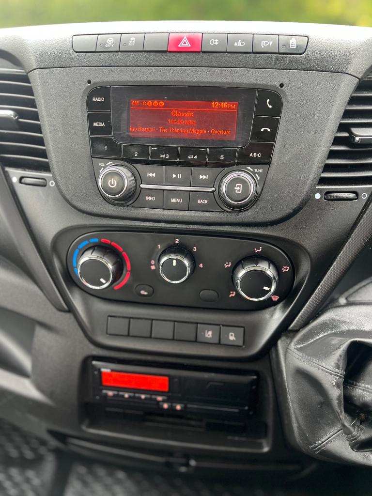 2021 Iveco Daily 72-18HB 3.0 180 bhp S/C Drop side Tipper Diesel