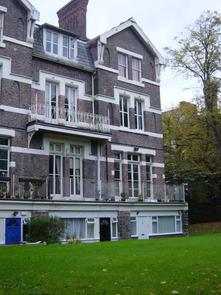 Flat Ullet Road Sefton Park Liverpool